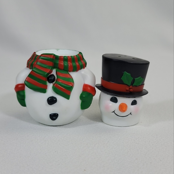 Vtg Avon Top Hat Salt & Pepper Shaker - Picture 2 of 14